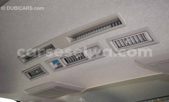 Buy Import Toyota Hiace White Car in Import - Dubai in East Mahé Buy Import Toyota Hiace White Car in Import - Dubai in East Mahé