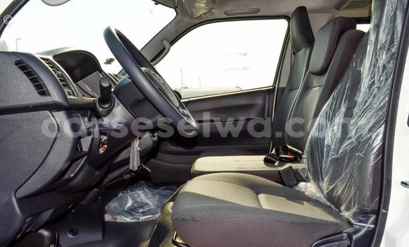 Buy Import Toyota Hiace White Car in Import - Dubai in East Mahé Buy Import Toyota Hiace White Car in Import - Dubai in East Mahé