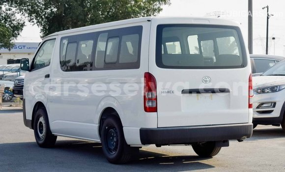 Buy Import Toyota Hiace White Car in Import - Dubai in East Mahé Buy Import Toyota Hiace White Car in Import - Dubai in East Mahé