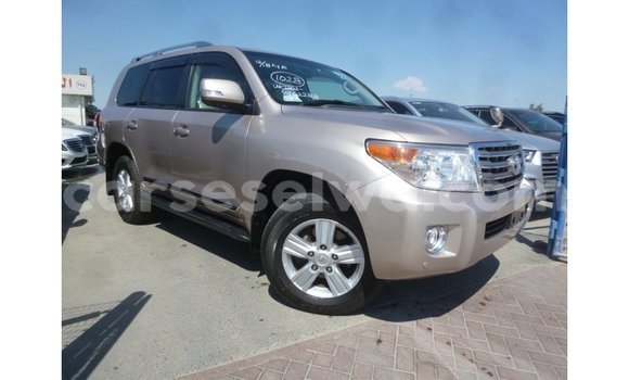 Buy Import Toyota Land Cruiser Other Car in Import - Dubai in East Mahé Buy Import Toyota Land Cruiser Other Car in Import - Dubai in East Mahé