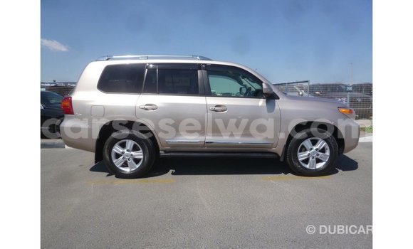 Buy Import Toyota Land Cruiser Other Car in Import - Dubai in East Mahé Buy Import Toyota Land Cruiser Other Car in Import - Dubai in East Mahé