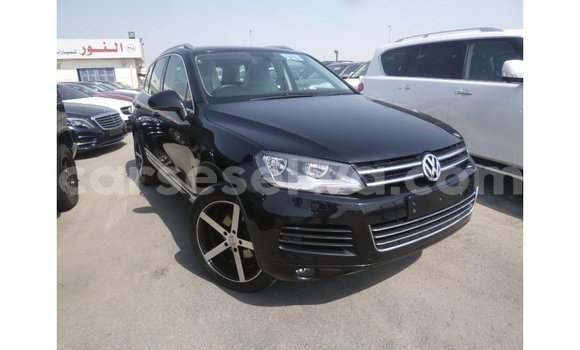 Acheter Import Voiture Volkswagen Touareg Noir à Import - Dubai, East Mahé
