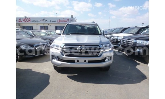 Buy Import Toyota Land Cruiser Other Car in Import - Dubai in East Mahé Buy Import Toyota Land Cruiser Other Car in Import - Dubai in East Mahé