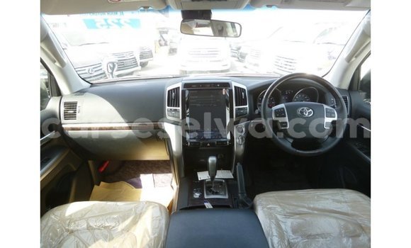 Buy Import Toyota Land Cruiser Black Car in Import - Dubai in East Mahé Buy Import Toyota Land Cruiser Black Car in Import - Dubai in East Mahé