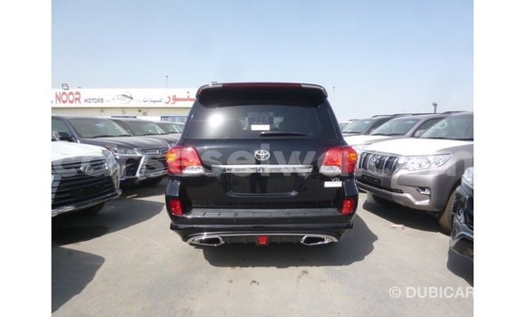 Buy Import Toyota Land Cruiser Black Car in Import - Dubai in East Mahé Buy Import Toyota Land Cruiser Black Car in Import - Dubai in East Mahé