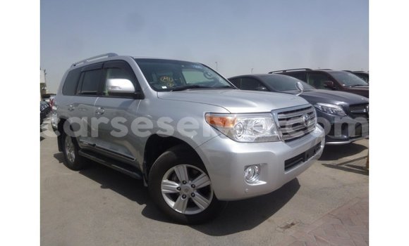 Buy Import Toyota Land Cruiser Other Car in Import - Dubai in East Mahé Buy Import Toyota Land Cruiser Other Car in Import - Dubai in East Mahé