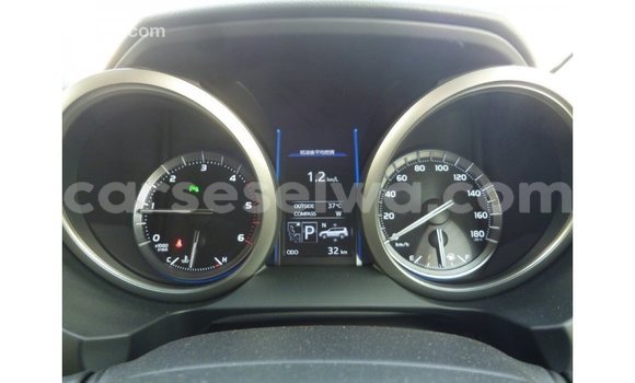 Buy Import Toyota Prado White Car in Import - Dubai in East Mahé Buy Import Toyota Prado White Car in Import - Dubai in East Mahé