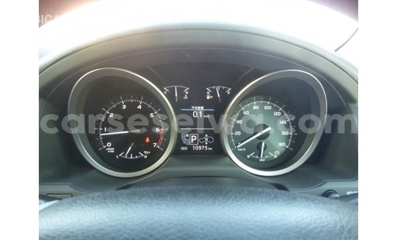 Buy Import Toyota Land Cruiser White Car in Import - Dubai in East Mahé Buy Import Toyota Land Cruiser White Car in Import - Dubai in East Mahé