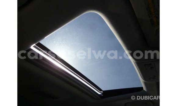 Buy Import Toyota Land Cruiser White Car in Import - Dubai in East Mahé Buy Import Toyota Land Cruiser White Car in Import - Dubai in East Mahé