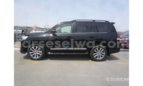 Buy Import Toyota Land Cruiser Black Car in Import - Dubai in East Mahé Buy Import Toyota Land Cruiser Black Car in Import - Dubai in East Mahé