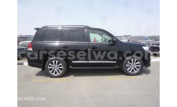 Buy Import Toyota Land Cruiser Black Car in Import - Dubai in East Mahé Buy Import Toyota Land Cruiser Black Car in Import - Dubai in East Mahé