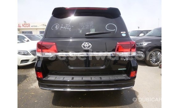 Buy Import Toyota Land Cruiser Black Car in Import - Dubai in East Mahé Buy Import Toyota Land Cruiser Black Car in Import - Dubai in East Mahé