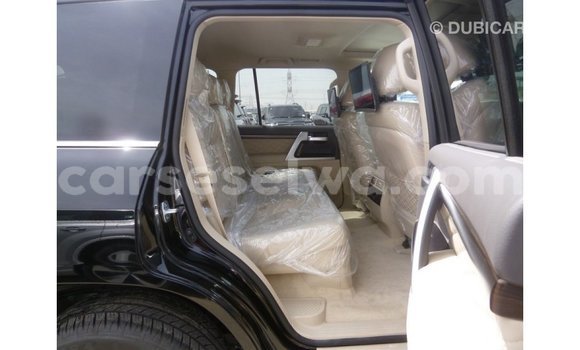 Buy Import Toyota Land Cruiser Black Car in Import - Dubai in East Mahé Buy Import Toyota Land Cruiser Black Car in Import - Dubai in East Mahé