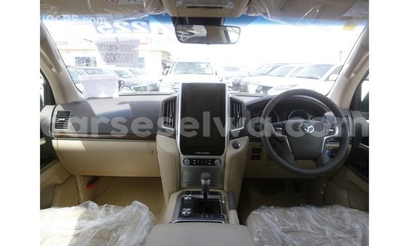 Buy Import Toyota Land Cruiser Black Car in Import - Dubai in East Mahé Buy Import Toyota Land Cruiser Black Car in Import - Dubai in East Mahé