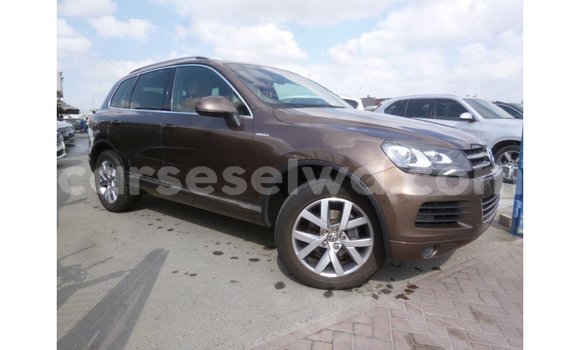 Acheter Import Voiture Volkswagen Touareg Marron à Import - Dubai, East Mahé