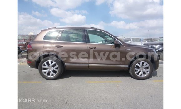 Buy Import Volkswagen Touareg Brown Car in Import - Dubai in East Mahé Buy Import Volkswagen Touareg Brown Car in Import - Dubai in East Mahé