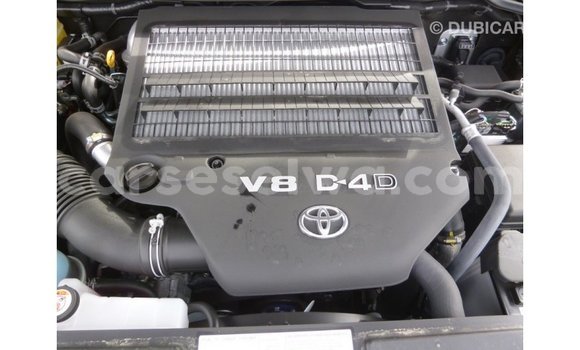 Buy Import Toyota Land Cruiser Black Car in Import - Dubai in East Mahé Buy Import Toyota Land Cruiser Black Car in Import - Dubai in East Mahé