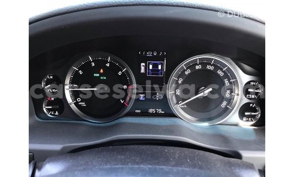 Buy Import Toyota Land Cruiser White Car in Import - Dubai in East Mahé Buy Import Toyota Land Cruiser White Car in Import - Dubai in East Mahé