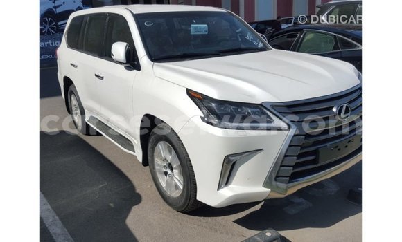 Acheter Import Voiture Lexus LX Blanc à Import - Dubai, East Mahé Acheter Import Voiture Lexus LX Blanc à Import - Dubai, East Mahé