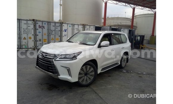 Acheter Import Voiture Lexus LX Blanc à Import - Dubai, East Mahé Acheter Import Voiture Lexus LX Blanc à Import - Dubai, East Mahé