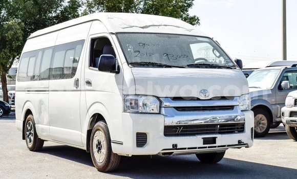 Buy Import Toyota Hiace White Car in Import - Dubai in East Mahé Buy Import Toyota Hiace White Car in Import - Dubai in East Mahé