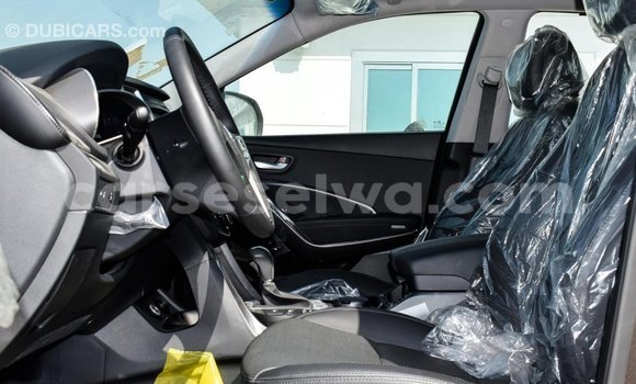 Acheter Import Voiture Hyundai Santa Fe Noir à Import - Dubai, East Mahé Acheter Import Voiture Hyundai Santa Fe Noir à Import - Dubai, East Mahé
