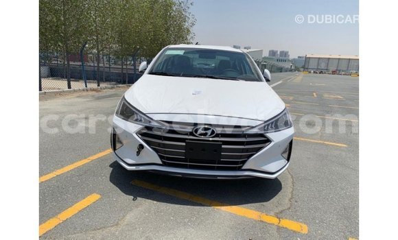 Buy Import Hyundai Elantra White Car in Import - Dubai in East Mahé Buy Import Hyundai Elantra White Car in Import - Dubai in East Mahé