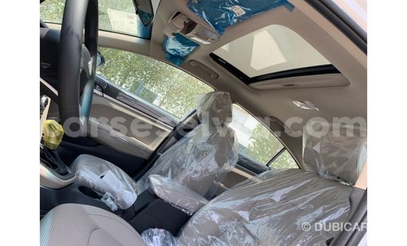Buy Import Hyundai Elantra White Car in Import - Dubai in East Mahé Buy Import Hyundai Elantra White Car in Import - Dubai in East Mahé