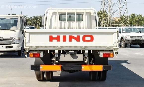 Acheter Import Utilitaire Hino 300 Series Blanc à Import - Dubai, East Mahé Acheter Import Utilitaire Hino 300 Series Blanc à Import - Dubai, East Mahé
