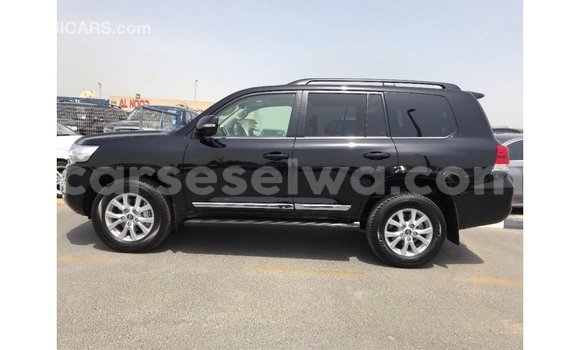 Acheter Import Voiture Toyota Land Cruiser Noir à Import - Dubai, East Mahé Acheter Import Voiture Toyota Land Cruiser Noir à Import - Dubai, East Mahé