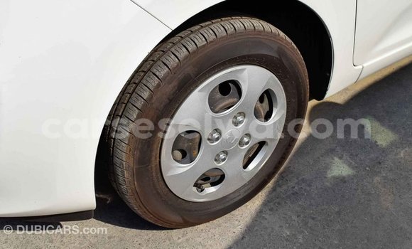 Acheter Import Voiture Kia Picanto Blanc à Import - Dubai, East Mahé Acheter Import Voiture Kia Picanto Blanc à Import - Dubai, East Mahé