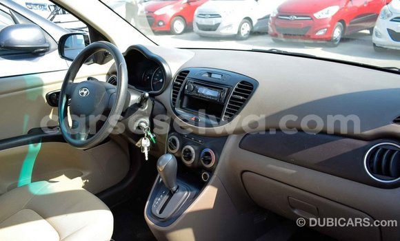Acheter Import Voiture Hyundai i10 Beige à Import - Dubai, East Mahé Acheter Import Voiture Hyundai i10 Beige à Import - Dubai, East Mahé
