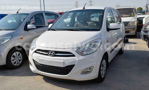 Acheter Import Voiture Hyundai i10 Blanc à Import - Dubai, East Mahé Acheter Import Voiture Hyundai i10 Blanc à Import - Dubai, East Mahé