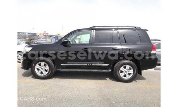Buy Import Toyota Land Cruiser Black Car in Import - Dubai in East Mahé Buy Import Toyota Land Cruiser Black Car in Import - Dubai in East Mahé