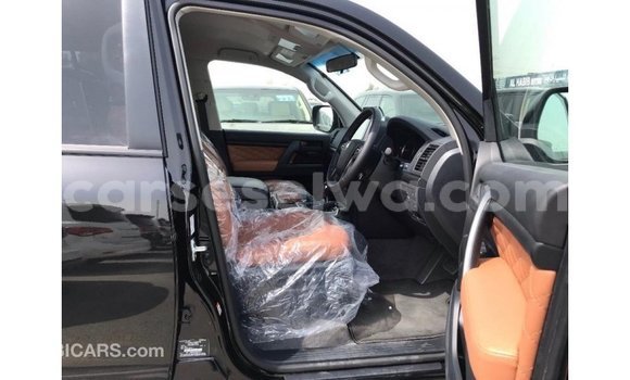 Buy Import Toyota Land Cruiser Black Car in Import - Dubai in East Mahé Buy Import Toyota Land Cruiser Black Car in Import - Dubai in East Mahé