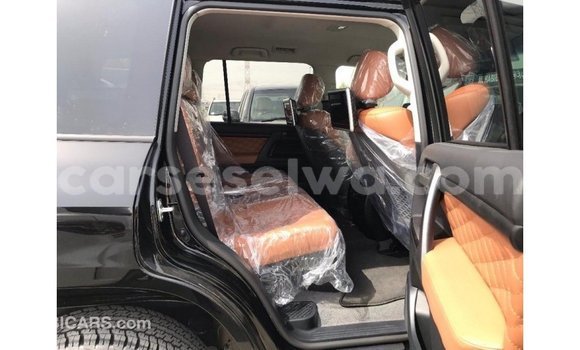 Buy Import Toyota Land Cruiser Black Car in Import - Dubai in East Mahé Buy Import Toyota Land Cruiser Black Car in Import - Dubai in East Mahé