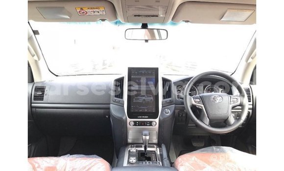 Buy Import Toyota Land Cruiser Black Car in Import - Dubai in East Mahé Buy Import Toyota Land Cruiser Black Car in Import - Dubai in East Mahé