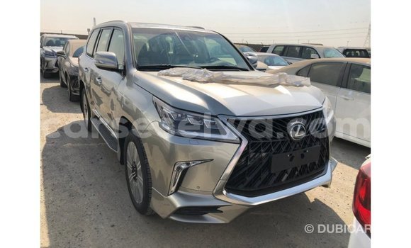Acheter Import Voiture Lexus LX Autre à Import - Dubai, East Mahé Acheter Import Voiture Lexus LX Autre à Import - Dubai, East Mahé