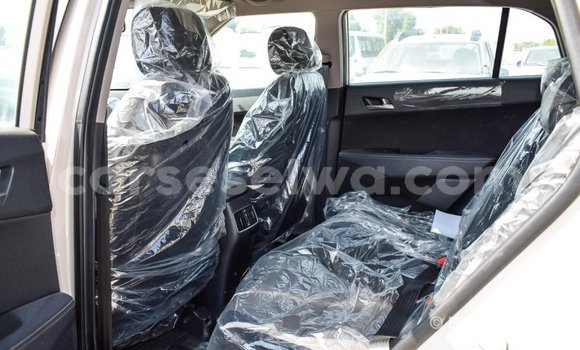 Buy Import Hyundai Creta Beige Car in Import - Dubai in East Mahé Buy Import Hyundai Creta Beige Car in Import - Dubai in East Mahé