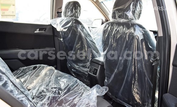 Buy Import Hyundai Creta Beige Car in Import - Dubai in East Mahé Buy Import Hyundai Creta Beige Car in Import - Dubai in East Mahé