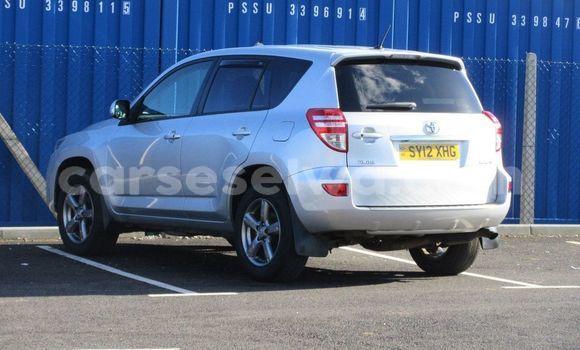 Acheter Occasion Voiture Toyota RAV4 Bleu à bel Air, Grand Victoria Acheter Occasion Voiture Toyota RAV4 Bleu à bel Air, Grand Victoria