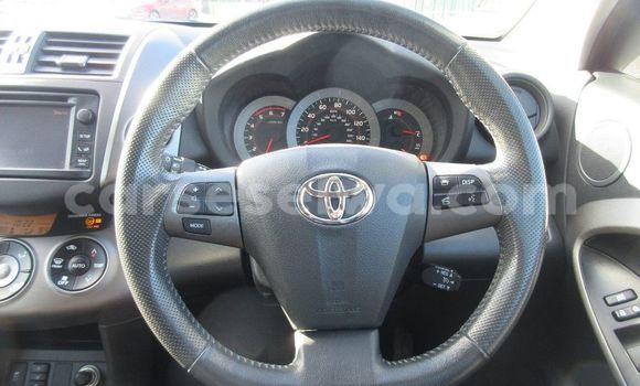 Acheter Occasion Voiture Toyota RAV4 Bleu à bel Air, Grand Victoria Acheter Occasion Voiture Toyota RAV4 Bleu à bel Air, Grand Victoria