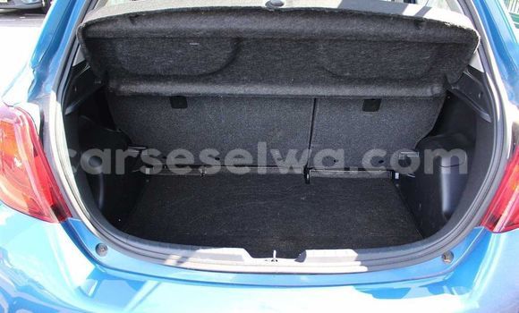 Acheter Occasion Voiture Toyota Yaris Bleu à Anse Volbert, Îles intérieures Acheter Occasion Voiture Toyota Yaris Bleu à Anse Volbert, Îles intérieures