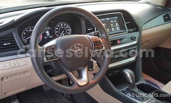 Acheter Import Voiture Hyundai Sonata Noir à Import - Dubai, East Mahé Acheter Import Voiture Hyundai Sonata Noir à Import - Dubai, East Mahé