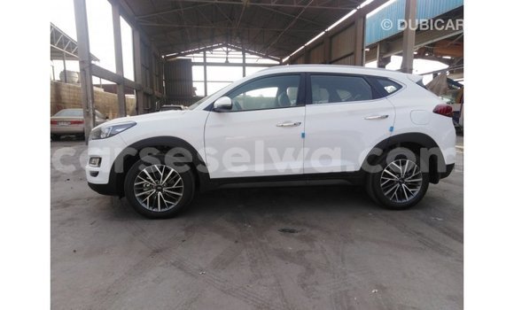 Buy Import Hyundai Tucson White Car in Import - Dubai in East Mahé Buy Import Hyundai Tucson White Car in Import - Dubai in East Mahé