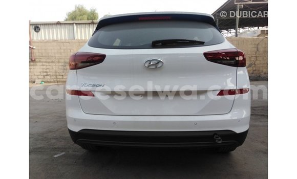 Buy Import Hyundai Tucson White Car in Import - Dubai in East Mahé Buy Import Hyundai Tucson White Car in Import - Dubai in East Mahé