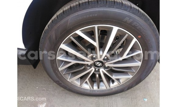 Buy Import Hyundai Tucson White Car in Import - Dubai in East Mahé Buy Import Hyundai Tucson White Car in Import - Dubai in East Mahé
