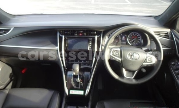 Acheter Occasion Voiture Toyota Harrier Blanc à Anse Boileau, West Mahé Acheter Occasion Voiture Toyota Harrier Blanc à Anse Boileau, West Mahé