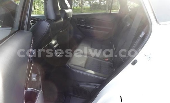 Acheter Occasion Voiture Toyota Harrier Blanc à Anse Boileau, West Mahé Acheter Occasion Voiture Toyota Harrier Blanc à Anse Boileau, West Mahé