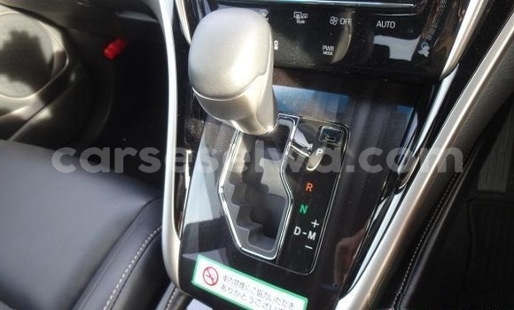 Acheter Occasion Voiture Toyota Harrier Blanc à Anse Boileau, West Mahé Acheter Occasion Voiture Toyota Harrier Blanc à Anse Boileau, West Mahé